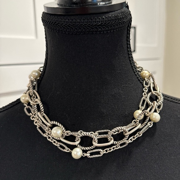 Layered Silver And Faux Pearl Necklace/ Choker Stunning 18” - Picture 1 of 8